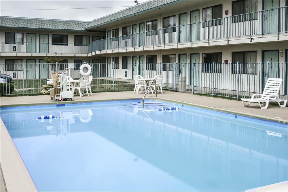 Motel 6-Lenexa, Ks - Kansas City Southwest Facilities photo