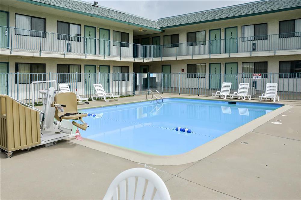 Motel 6-Lenexa, Ks - Kansas City Southwest Facilities photo