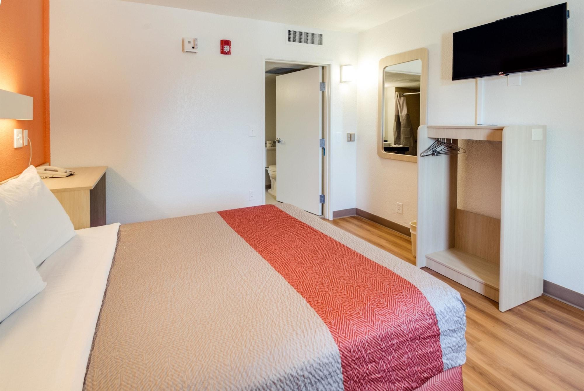 Motel 6-Lenexa, Ks - Kansas City Southwest Exterior photo